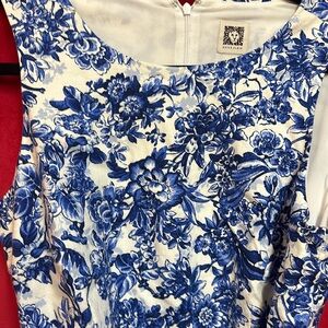 Anne Klein, beautiful blue and white flower dress